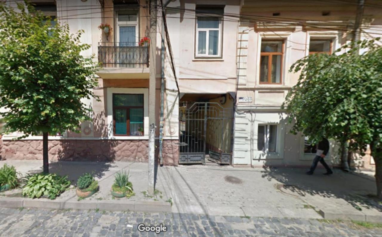 Apartment In The Historical City Center تشيرنيفتسي المظهر الخارجي الصورة